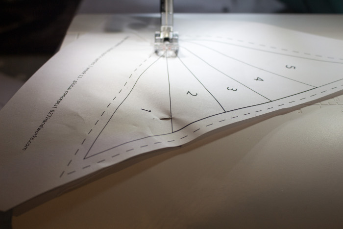 Couture machine - Technique du paper piecing ou couture sur papier parfumdecouture.com